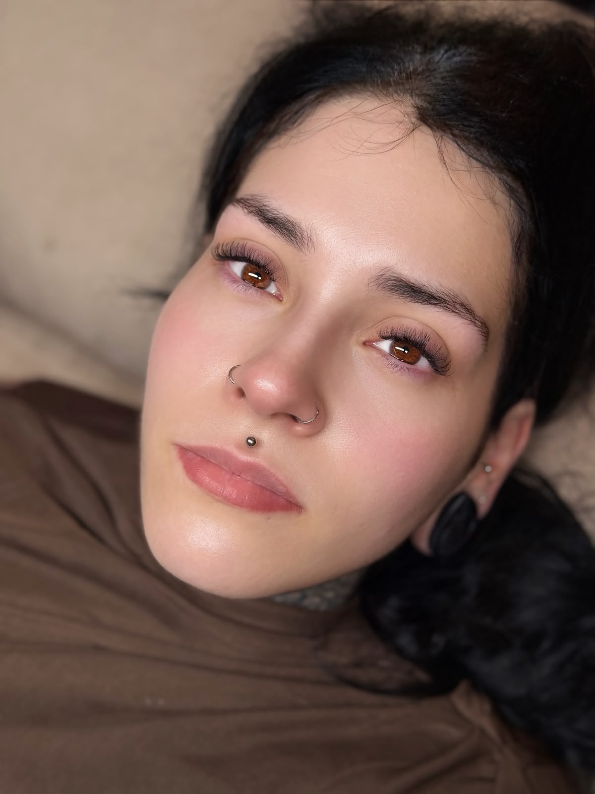 Ausdrucksstarker Wimpernlook bei ELLE VISAGE