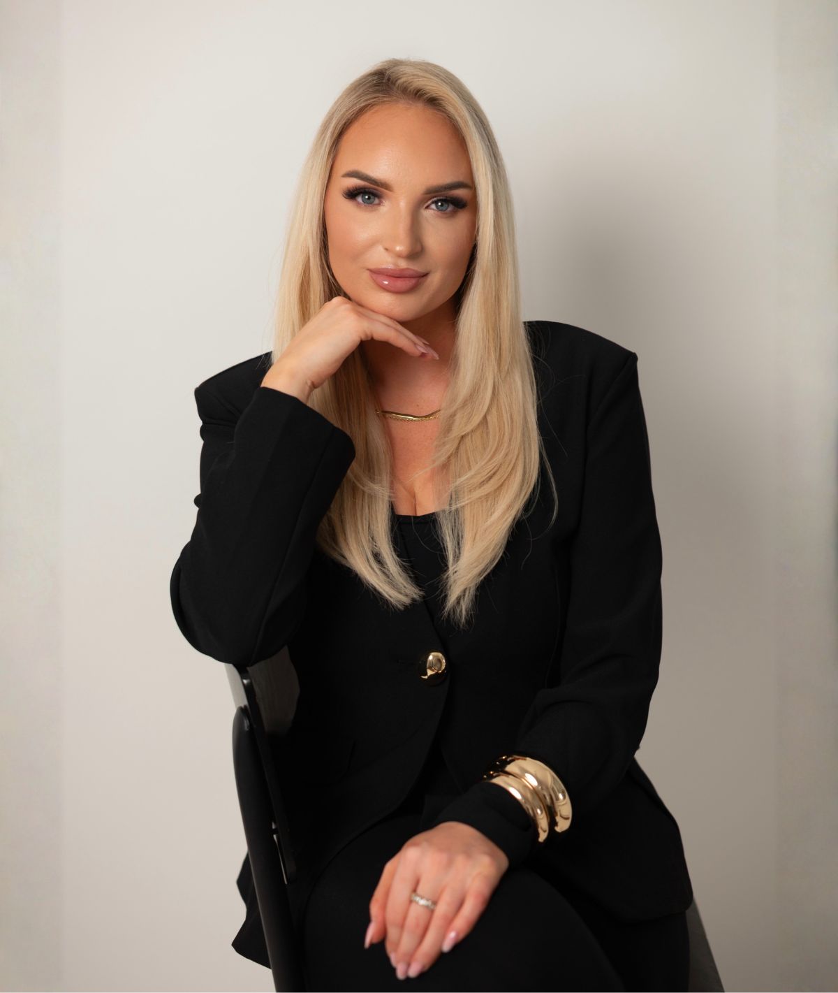 Elena, Gründerin von ELLE VISAGE